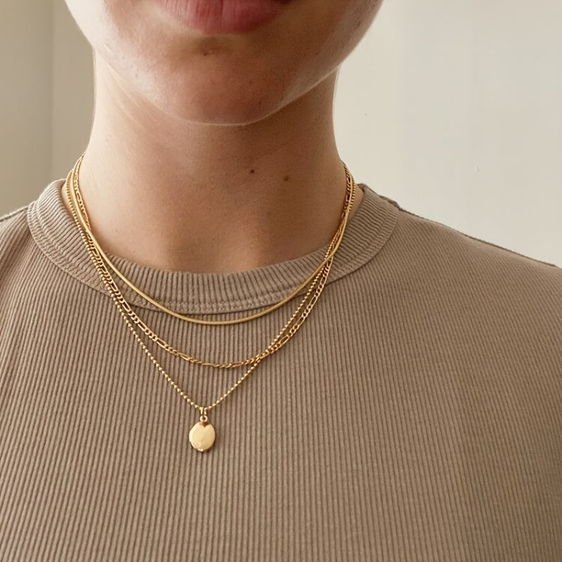 Ladies jewelry, vintage oval pendant, multi-layer sweater chain