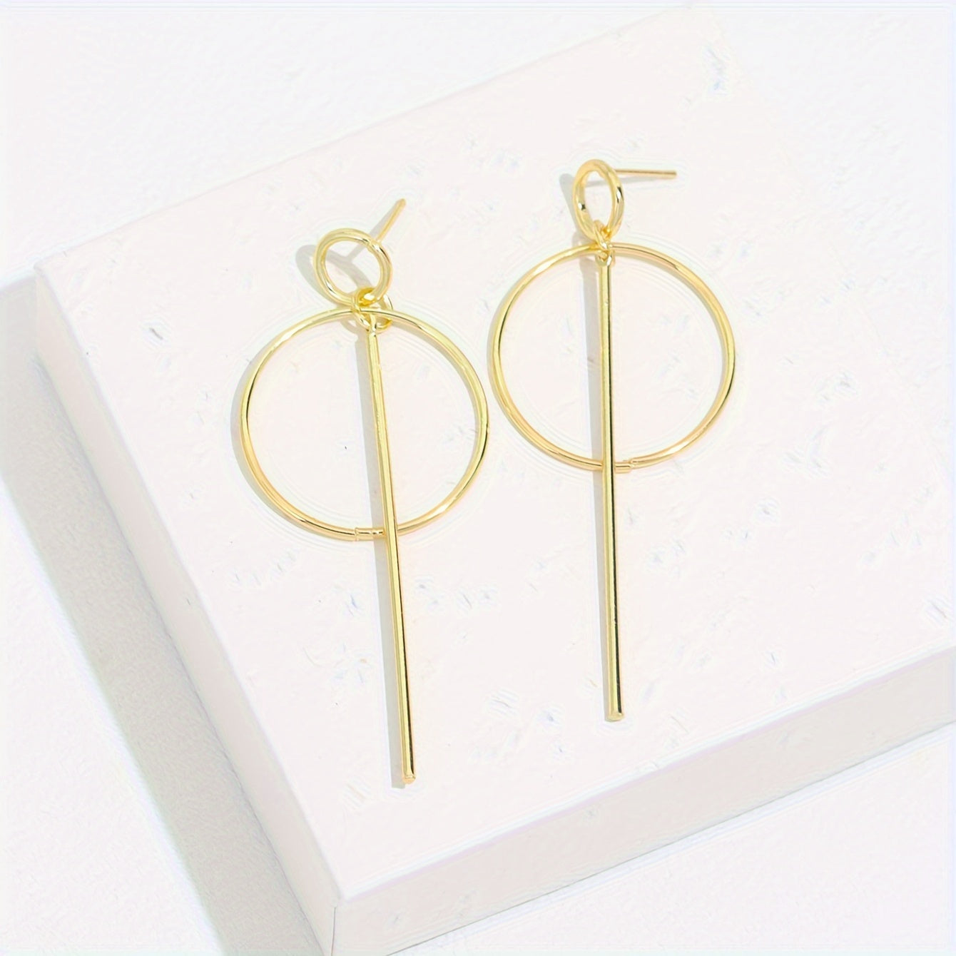 Ladies' Exaggerated Hollow Geometric Pendant Earrings Big Personality Simple Pendant Earrings